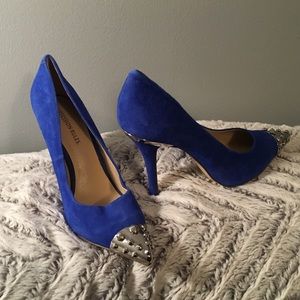 Blue and silver Pumps